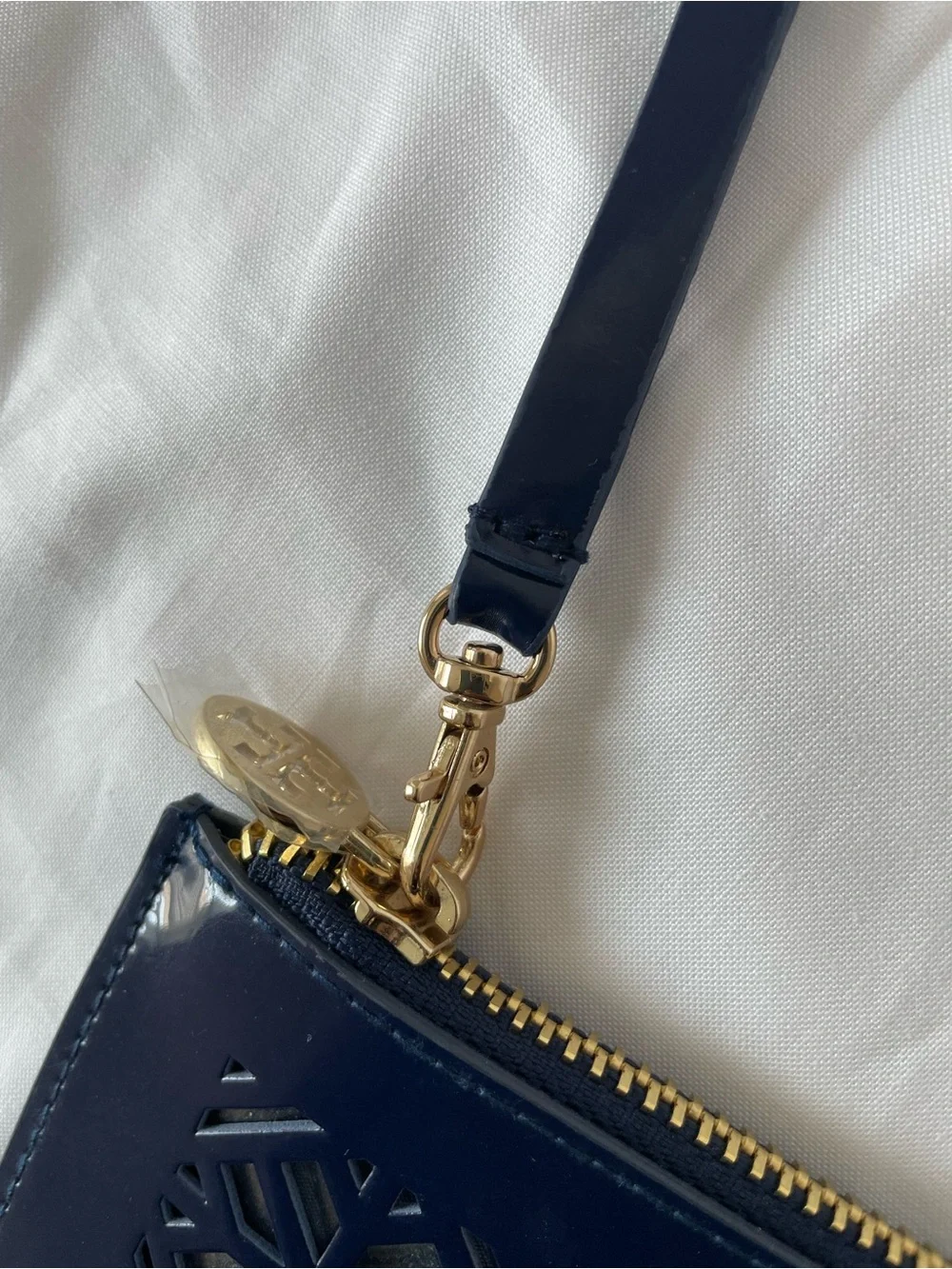 Tory Burch Navy Patent Geometric Cutout Zip Wristlet Clutch w/ Gold Hardware